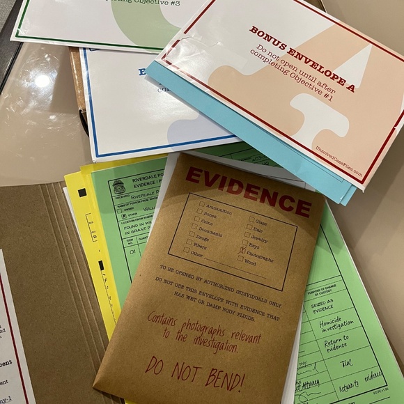 SET of 2 - Unsolved Case Files - Picture 6 of 6